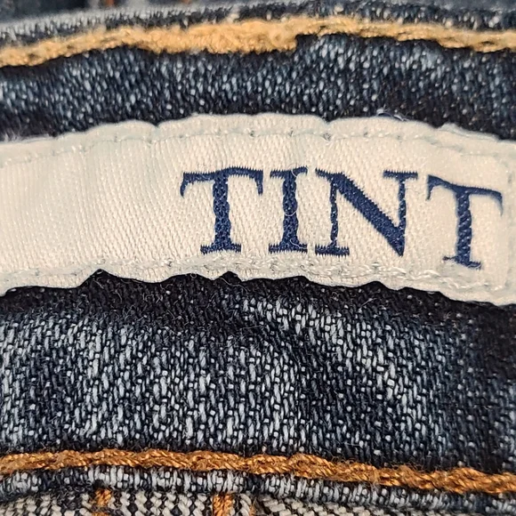 Classic Blue Women's Jeans - Picture 8 of 9